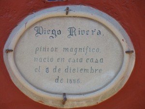 Medallón en la Casa de Diego Rivera